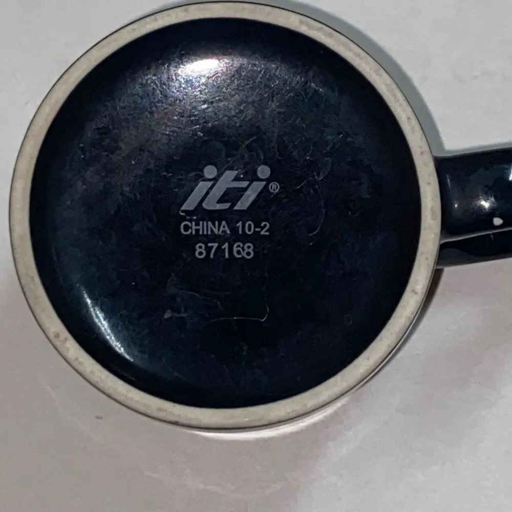 10/$50 !it Jeans Sleek Black Mug